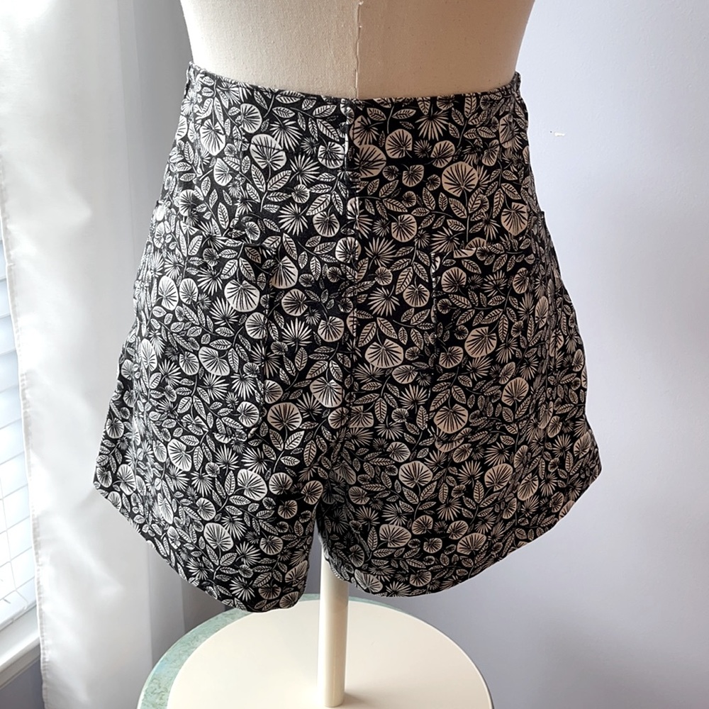 New Button Front Structured Shorts In Palm Leaf - image 2